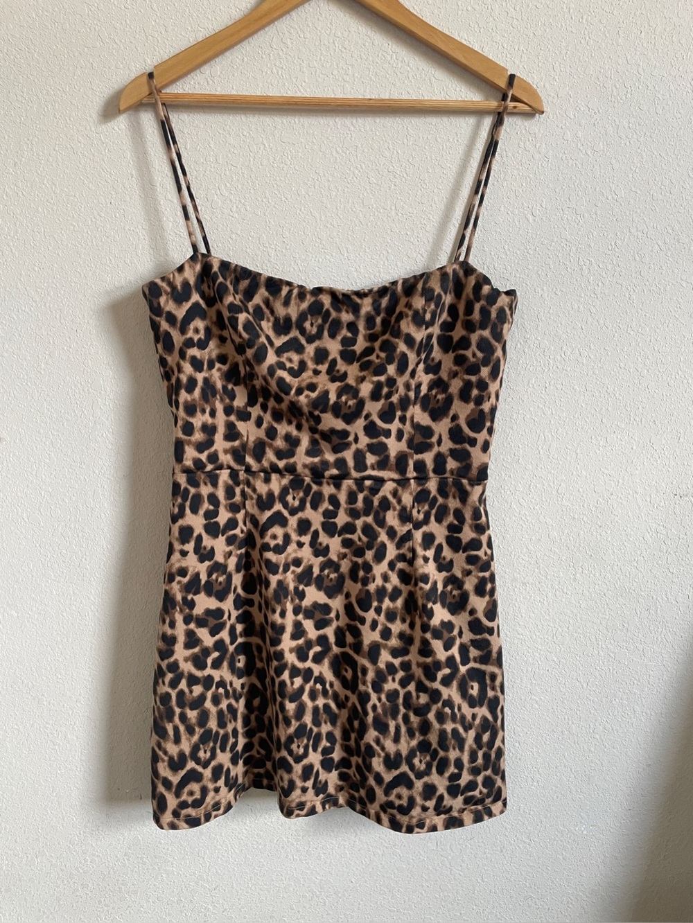 Reformation Westlake Leopard Dress - 10 - Picture 3 of 8